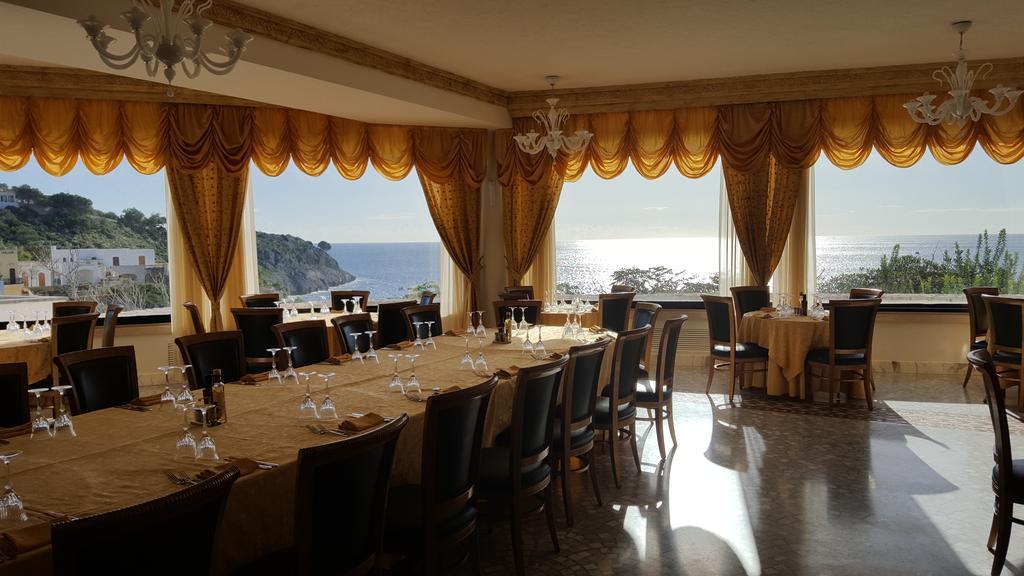 Hotel Ristorante Panoramico Castro  Zewnętrze zdjęcie